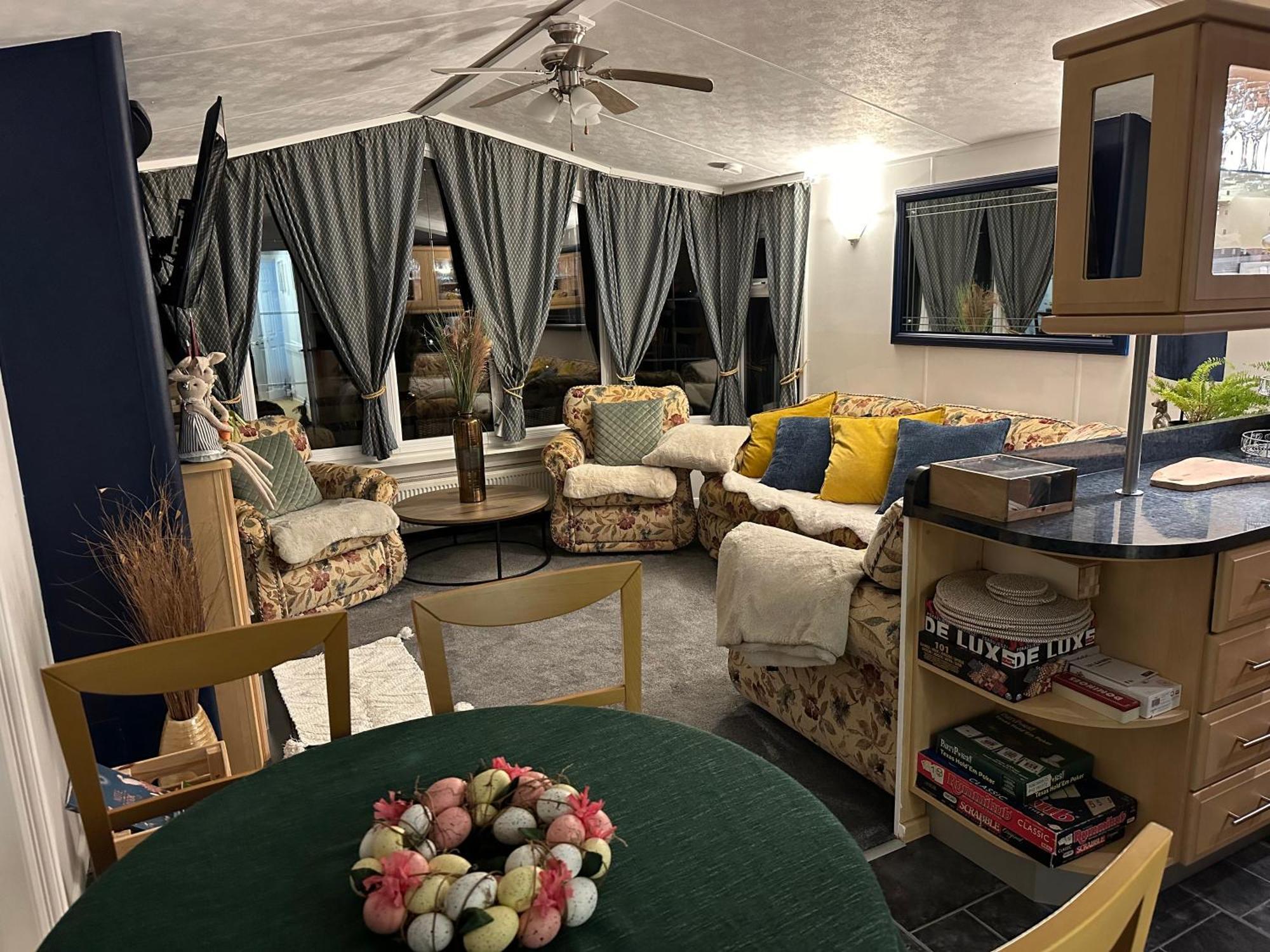 Caravan Rabbit House No 81 At Three Lochs Holiday Park Newton Stewart Buitenkant foto