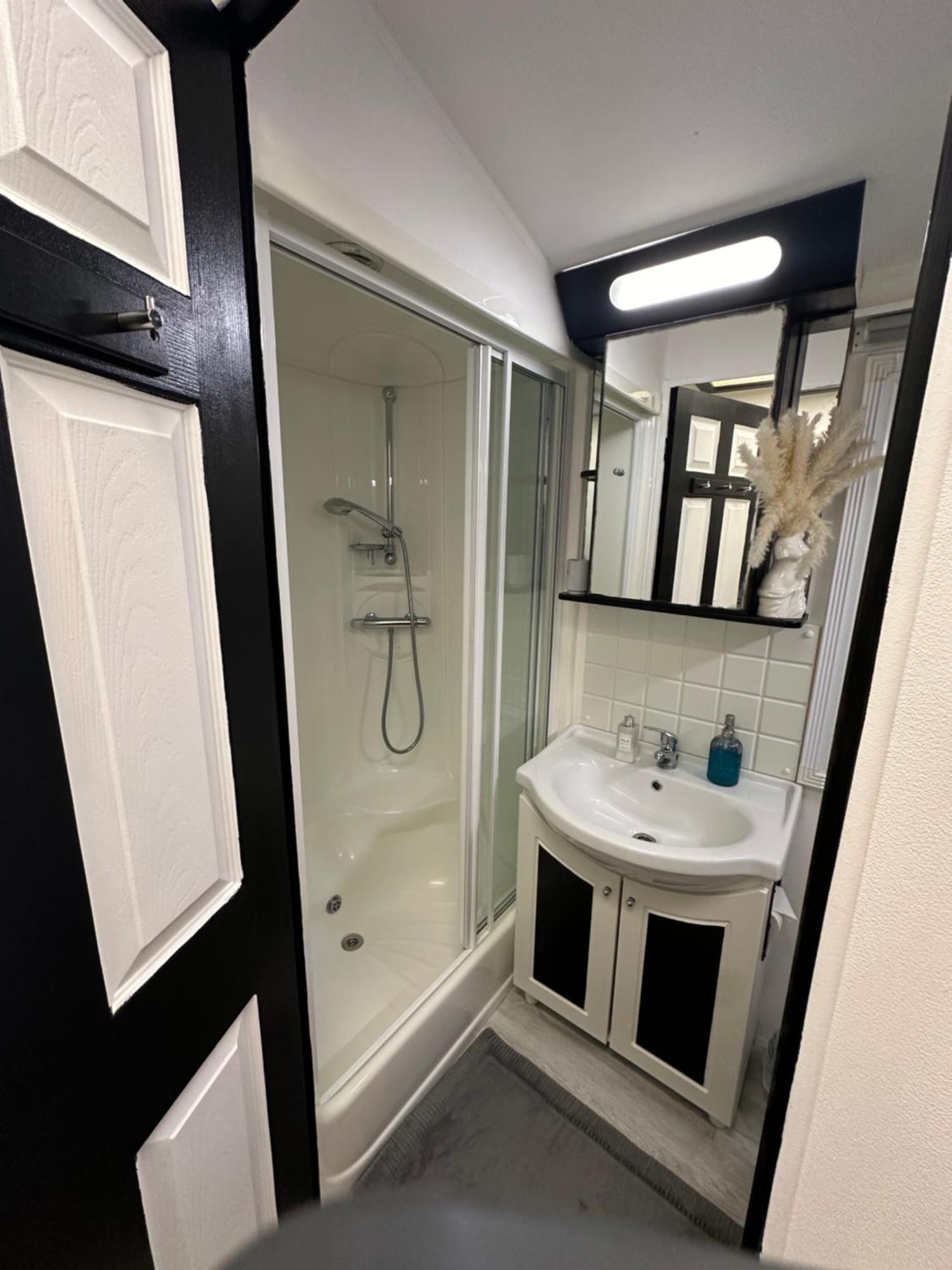 Caravan Rabbit House No 81 At Three Lochs Holiday Park Newton Stewart Buitenkant foto